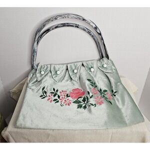 Vintage Embroidered Roses Velvet Handbag With Plastic Handles